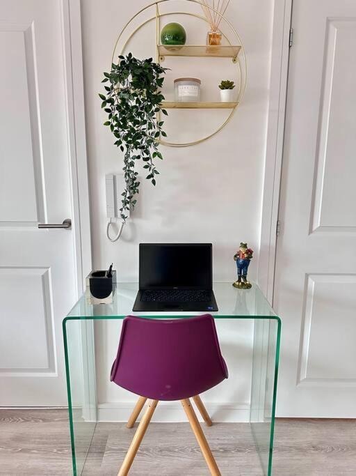 Central Derby Urban 2 Bedroom Flat - An Oasis Of Elegance! Free Parking And Wifi Suitable For Families And Professionals Dış mekan fotoğraf