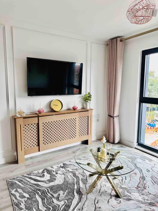 Central Derby Urban 2 Bedroom Flat - An Oasis Of Elegance! Free Parking And Wifi Suitable For Families And Professionals Dış mekan fotoğraf